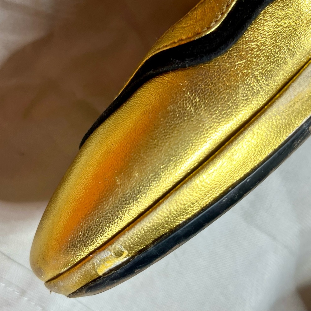 Prada 2008 Gold and Black Heels - Picture 7 of 8
